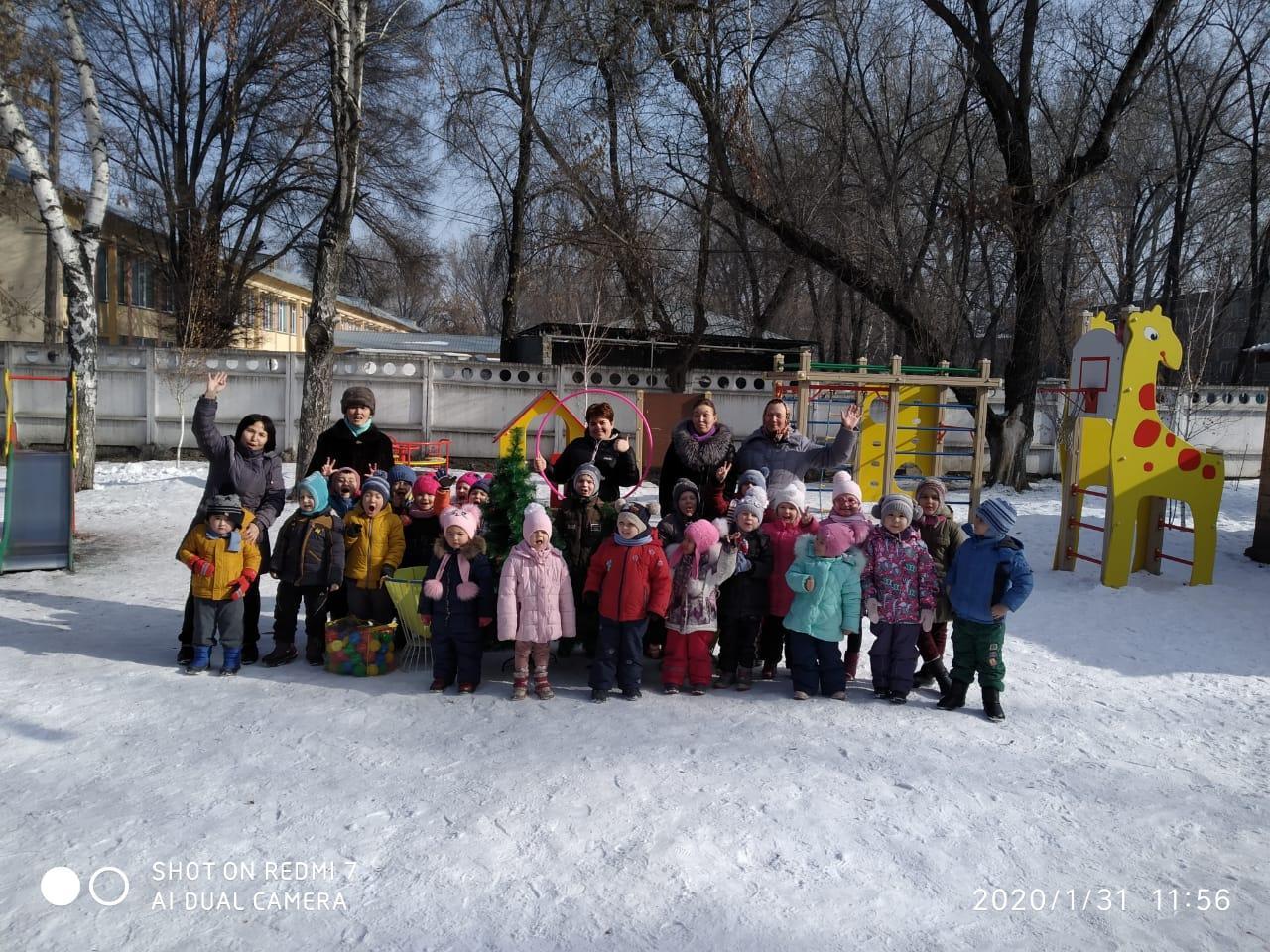 Физкультурный  досуг для  детей детского сада  "В сказочной стране"